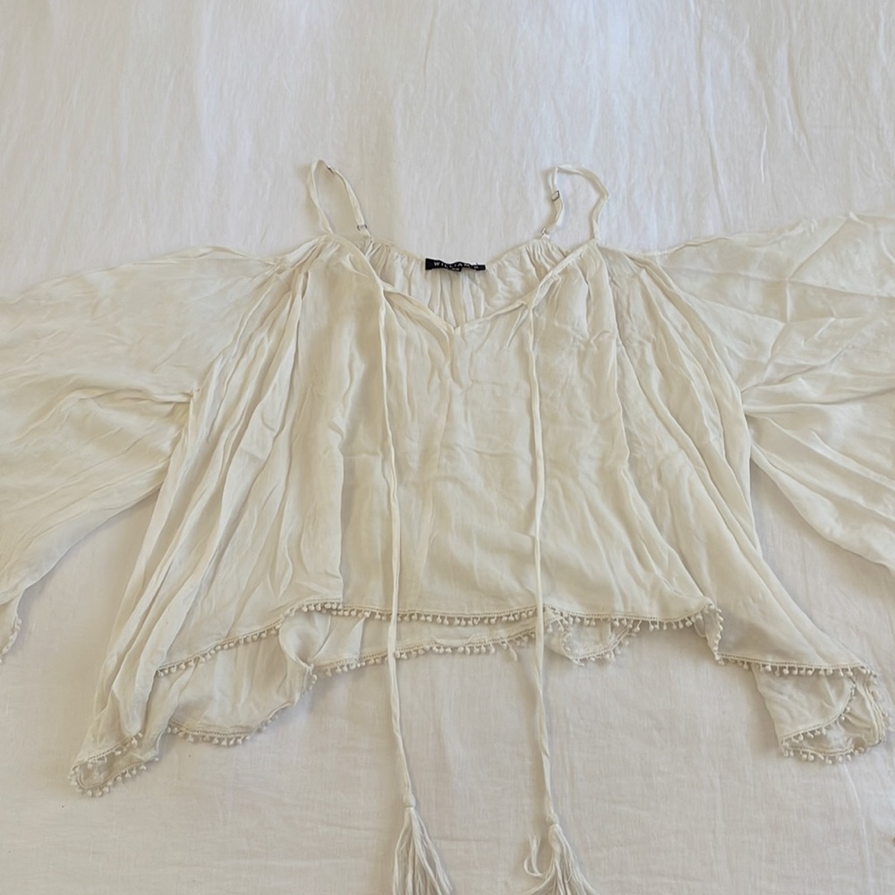 William B Cold Shoulder Flowy Top